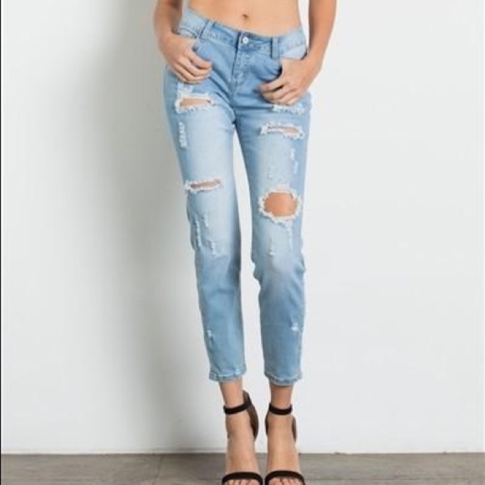 Distressed Cutout Denim Jeans - Picture 2 of 5